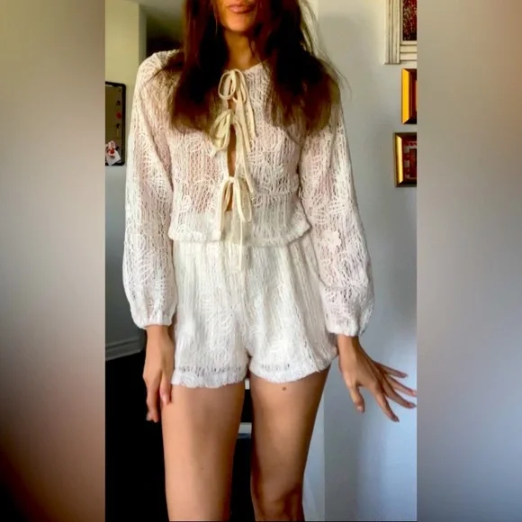 Lace Two-Piece Set in Cream - Picture 2 of 12